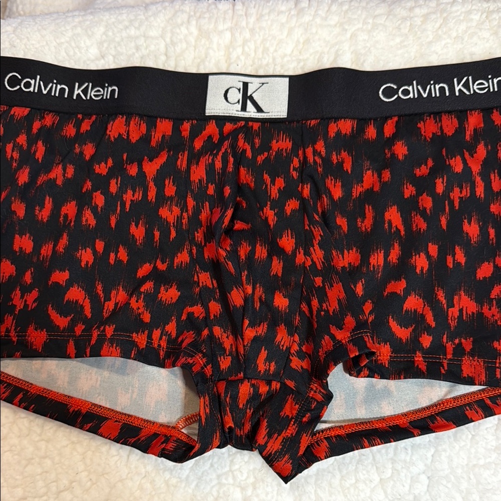 Calvin Klein 1996 Red and Black Boxer Briefs Trunks with Elastic Waistband